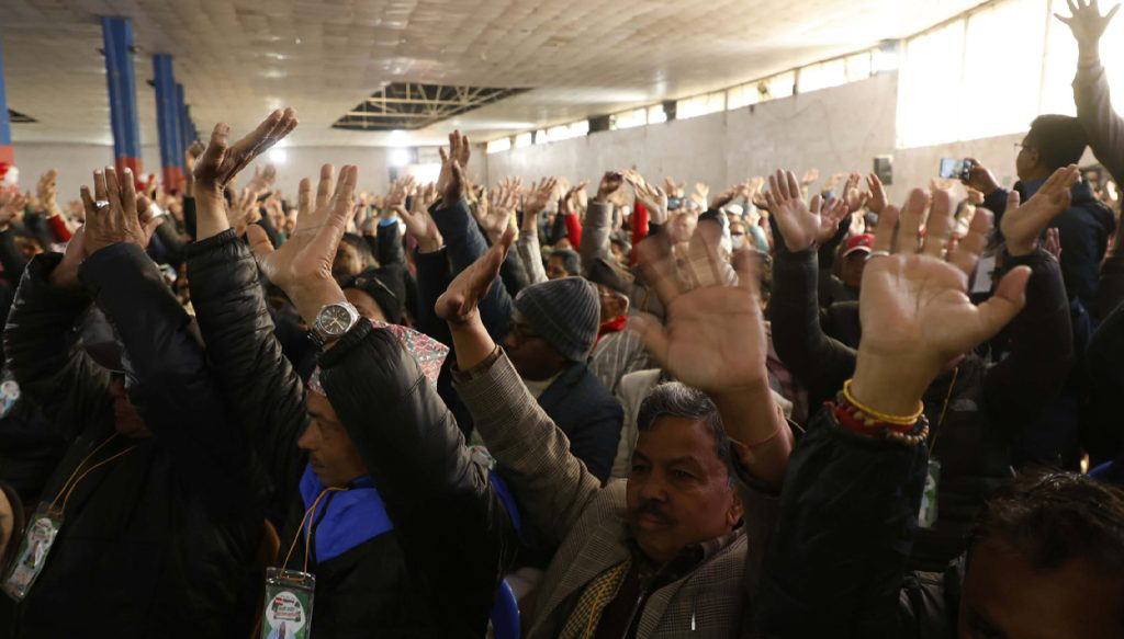 गगन थापा र विश्वले पेश गरेका दुवै प्रतिवेदन हाल बाट पारित